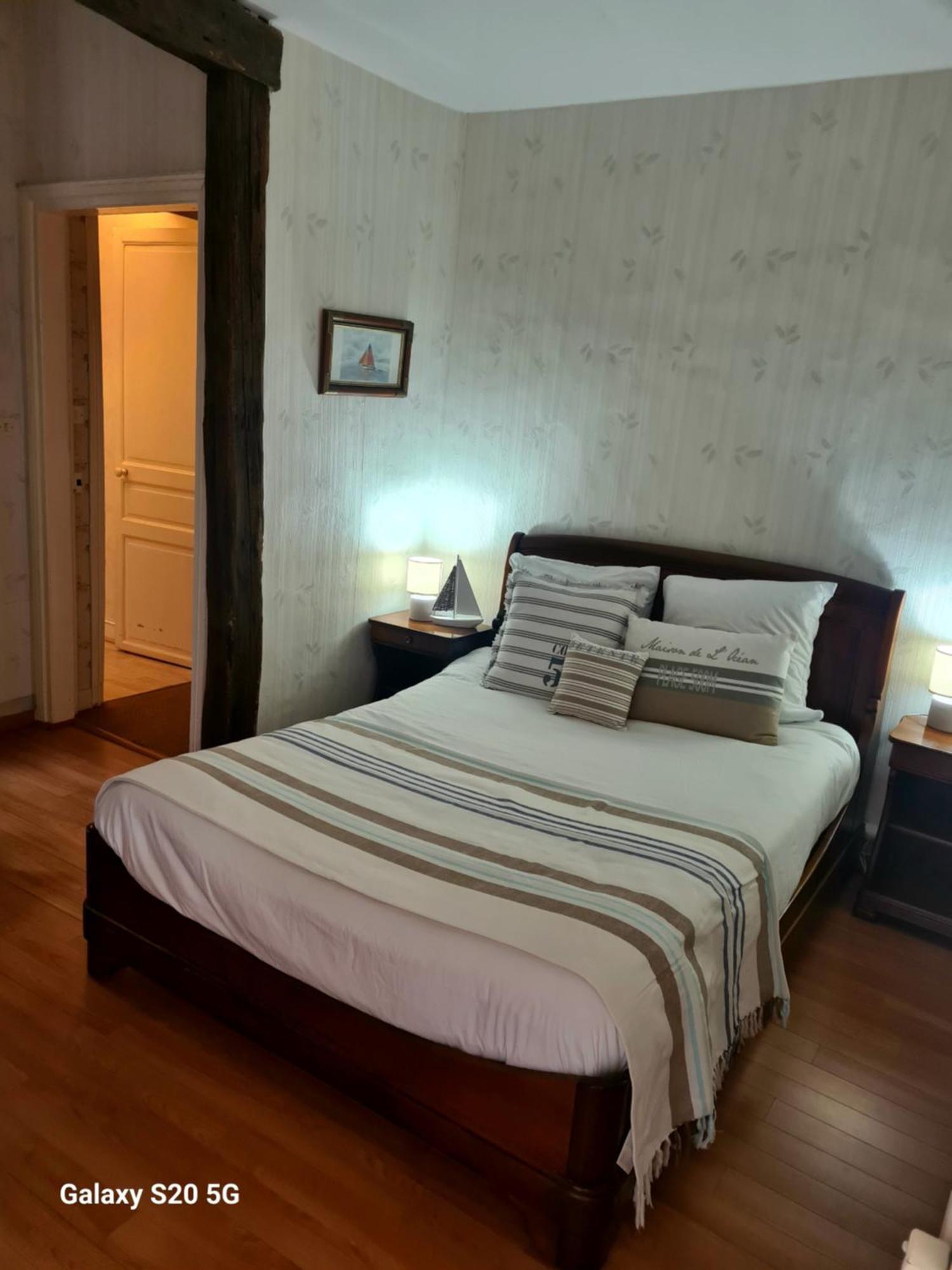 Appartement Spacieux 3 Chambres ヴァンヌ エクステリア 写真